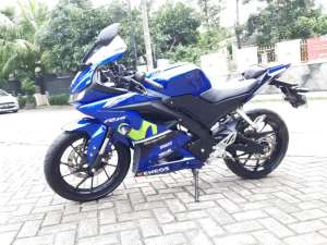Jual bekas R15 V3 BIRU MOVISTAR TH 2018, BERGARANSI,lokasi di Jatinegara