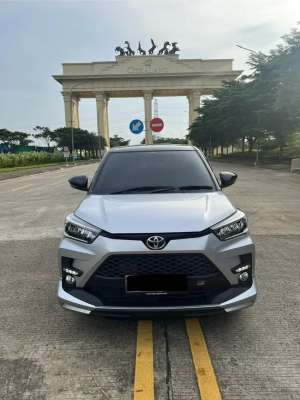 Jual bekas Raize 1.0 GR Two Tone AT 2023,lokasi di 