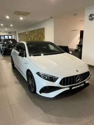 Jual bekas RASA BARU KILOMETER 77Mercy A35 AMG SPORT 2025,lokasi di 