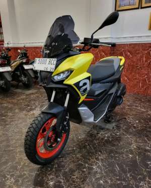 Jual bekas READY APRILIA SR GT 200 2024LIKE NEW KM.RENDAH,lokasi di Pulo Gadung