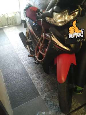 Jual bekas Revo absolute 2012 full tubless pajak dan mesin normal,lokasi di Cimanuk