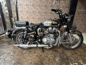 Jual bekas Royal Enfield Classic Chrome 500cc,lokasi di Bojongsoang