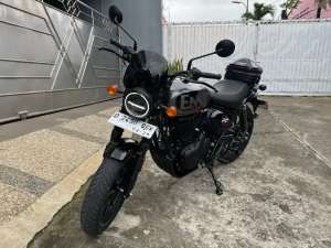 Jual bekas Royal Enfield Hunter 350 th 2024 akhir,lokasi di Karawaci