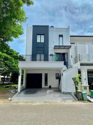 RUDY CEN Dijual rumah mewah di Casajardin 8x18 casa jardin semifurnish lokasi di Cengkareng, tersedia melalui melalui situs Olx
