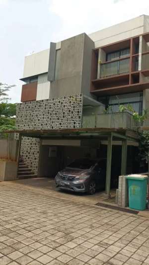 Rumah 2 Lantai di Bunga Mayang Pesanggrahan, 8 Menit ke Tol Veteran lokasi di Pesanggrahan, tersedia melalui melalui situs Olx