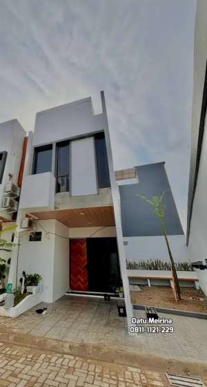 Rumah 2 Lantai hanya 5 Menit ke Stasiun Depok DP 0 Free Biaya lokasi di Pancoran Mas, tersedia melalui melalui situs Olx