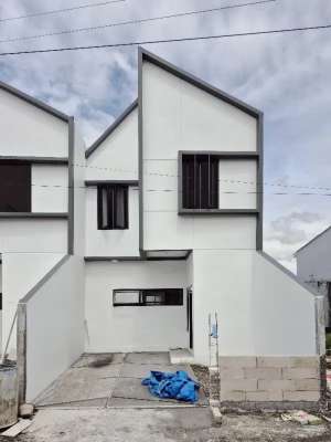 Rumah 2 Lantai Hertasning belakang CitraLand Makassar lokasi di Makassar, tersedia melalui melalui situs Olx