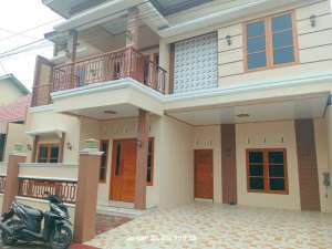 Rumah 2 lantai lingkungan cluster gedong kuning banguntapan lokasi di Banguntapan, tersedia melalui melalui situs Olx