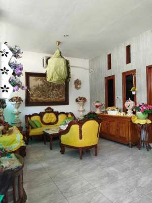 Rumah 2 Lantai Perum Graha Juanda Damarsih Buduran Sidoarjo lokasi di Buduran, tersedia melalui melalui situs Olx