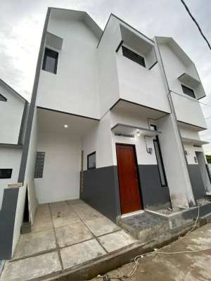 Rumah 2 lantai siap huni cikaret cibinong lokasi di Cilodong, tersedia melalui melalui situs Olx