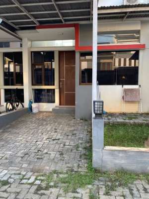 Rumah 2 Lt Bebas Banjir 15 Mnt ke Green Walk Mall Bekasi J-27673 lokasi di Mustika Jaya, tersedia melalui melalui situs Olx