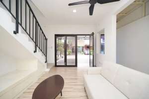 Rumah 2 Lt Strategis di Bekasi Dekat Gerbang Tol Jatiasih 1 SHM J-9247 lokasi di Jatiasih, tersedia melalui melalui situs Olx