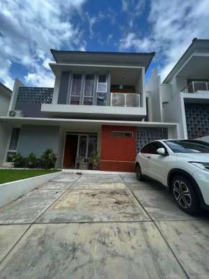 Rumah 2LT BSB Village Lokka View Pegunungan dan Dkt Danau lokasi di Mijen, tersedia melalui melalui situs Olx