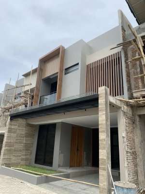 Rumah Baru 2 Lantai Strategis Dekat UGM, Pakuwon, Amplaz lokasi di Sleman, tersedia melalui melalui situs Olx