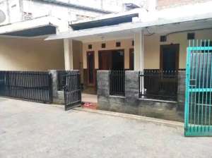 Rumah baru Antapani kidul kiaracondong bandung lokasi di Antapani (Cicadas), tersedia melalui melalui situs Olx