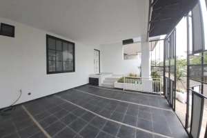 Rumah baru, bangunan mandiri, Di Cluster Amalfi Village Gading Serpong lokasi di Pagedangan, tersedia melalui melalui situs Olx