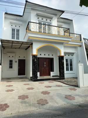 RUMAH BARU KLASIK MODERN SIAP HUNI DI DEKAT KOTAGEDE JOGJA lokasi di Banguntapan, tersedia melalui melalui situs Olx