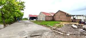 Rumah Baru Pesan Bangun Ceplukan Wonorejo Dekat Ndalem Kopi lokasi di Gondangrejo, tersedia melalui melalui situs Olx