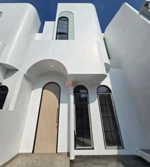 Rumah Cantik, Desain Santorini di Citra Garden 2 Kalideres Strategis lokasi di Kalideres, tersedia melalui melalui situs Olx