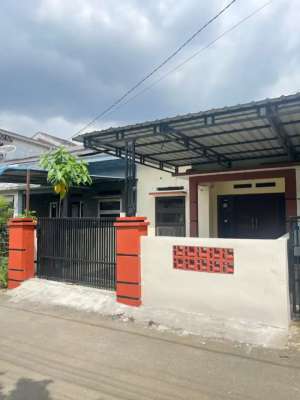 RUMAH CANTIK JOHOR LANGSUNG TEMPATI, HARGA NEGO lokasi di Medan Johor, tersedia melalui melalui situs Olx