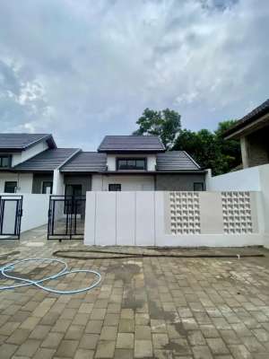 RUMAH CANTIK MINIMALIS DI JALAN KALIURANG KM 13 DEKAT PASAR JANGKANG lokasi di Ngemplak, tersedia melalui melalui situs Olx