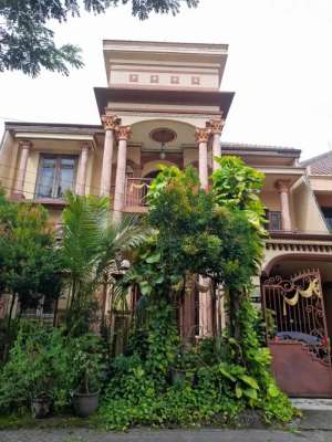 Rumah Cantik Pagesangan Surabaya lokasi di Jambangan, tersedia melalui melalui situs Olx