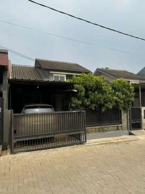 rumah cinere limo depok dalam komplek dekat tol Limo Andara asri lokasi di Limo, tersedia melalui melalui situs Olx