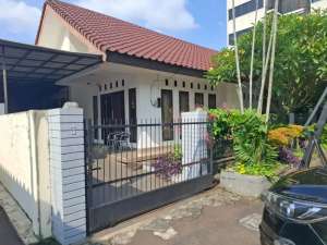 Rumah dalam Komplek Fatmawati Jakarta Selatan lokasi di Cilandak, tersedia melalui melalui situs Olx