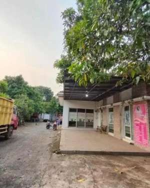 Rumah dan Kios Pinggir Jalan Provinsi Plus Kontrakan 15 Pintu Cibatu lokasi di Cibatu, tersedia melalui melalui situs Olx