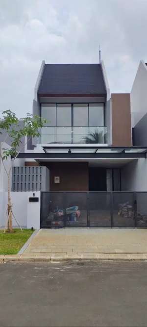 Rumah Delima house by Serenia hills - Villa delima lokasi di Cilandak, tersedia melalui melalui situs Olx