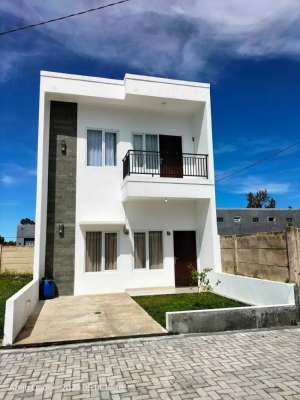 Rumah di cihanjuang rahayu dekat sariwangi gegerkalong dan setiabudi lokasi di Batujajar, tersedia melalui melalui situs Olx