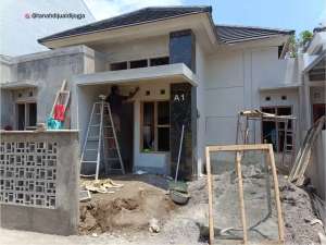 Rumah di Jl Imogiri Timur KM 8 Jejeran Pleret dekat Terminal Giwangan lokasi di Pleret, tersedia melalui melalui situs Olx