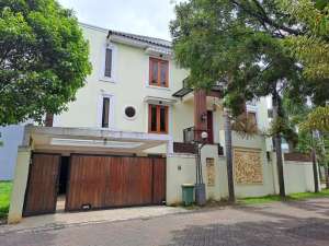 Rumah dijual permata jingga malang lokasi di Lowokwaru, tersedia melalui melalui situs Olx