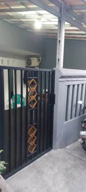 Rumah dijual siap huni lokasi di Kembangan, tersedia melalui melalui situs Olx