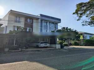 RUMAH GREEN COURT CENGKARENG lokasi di Cengkareng, tersedia melalui melalui situs Olx