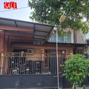 Rumah Gresik Siap Huni di Perum Platinum Residence Kebomas lokasi di Kebomas, tersedia melalui melalui situs Olx