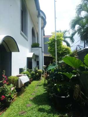 Rumah Hoek di Pondok Pinang, Jaksel. Dekat Exit Tol Pondok Pinang lokasi di Kebayoran Lama, tersedia melalui melalui situs Olx