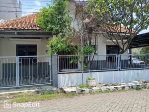 Rumah Hook Babatan Mukti Wiyung Surabaya lokasi di Gubeng, tersedia melalui melalui situs Olx