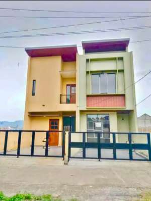 Rumah Kavling Dekat UPI Cibiru Hilir Bangunan Baru SIAP HUNI lokasi di Cileunyi, tersedia melalui melalui situs Olx