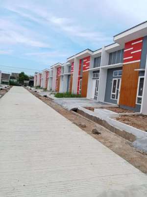 RUMAH KOMERSIL TANPA DP lokasi di Cipocok Jaya, tersedia melalui melalui situs Olx