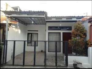 Rumah komplek Puri fajar dkt unjani borma kerkof Cibeber lokasi di Cimahi Selatan, tersedia melalui melalui situs Olx