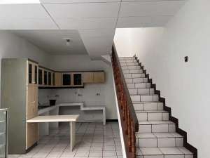 Rumah Kopo Elok lokasi di Bojongloa Kaler, tersedia melalui melalui situs Olx