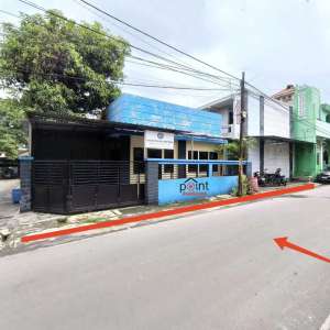 Rumah Kos luas 26 kamar dekat Manahan Solo lokasi di Banjarsari, tersedia melalui melalui situs Olx