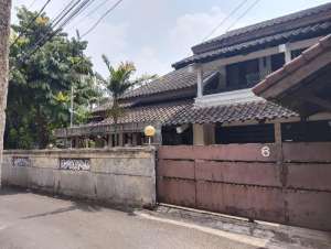 Rumah Lama Di Jl Puri Mutiara Cipete Selatan Jakarta Selatan lokasi di Cilandak, tersedia melalui melalui situs Olx