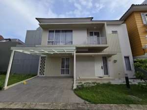 Rumah Langka Omaha Village Gading Serpong 2 Lantai Semi Furnished lokasi di Gading Serpong, tersedia melalui melalui situs Olx