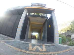 RUMAH LANTAI 3 LOKASI JALAN KUSUMA BANGSA lokasi di Denpasar Utara, tersedia melalui melalui situs Olx