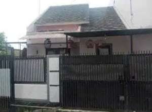 Rumah LELANG nyaman murah SHGB di Padasuka Ideal Residence lokasi di Cibeunying Kidul, tersedia melalui melalui situs Olx