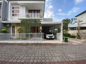 Rumah mewah dalam perumahan dekat JEC Banguntapan Bantul Yogyakarta lokasi di Mergangsan, tersedia melalui melalui situs Olx