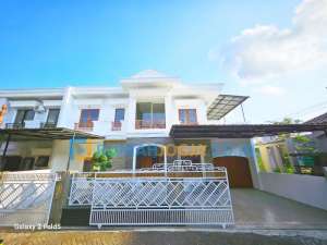 rumah mewah di peeumaha elit pondok permai godean dlm ringroad lokasi di Tegalrejo, tersedia melalui melalui situs Olx