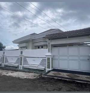 RUMAH MEWAH DIJUAL MURAH DI KEDAMAIAN lokasi di Tanjung Karang Timur, tersedia melalui melalui situs Olx
